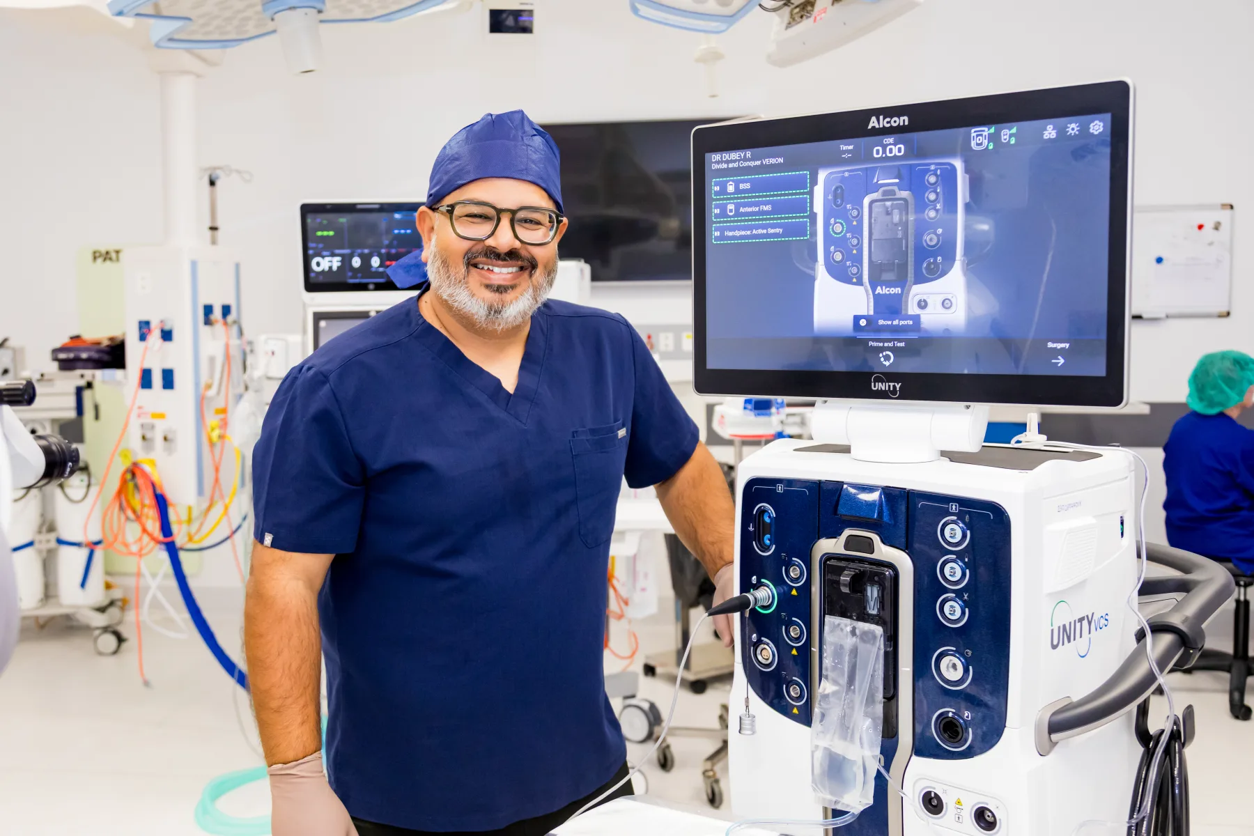 Dr Rahul Dubey with advanced retinal imaging equipment